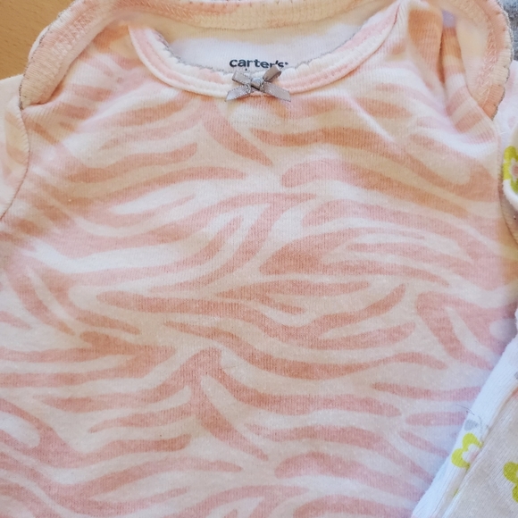 Set of 3 Carter's Bodysuits - Picture 2 of 6